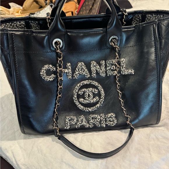 Chanel Black Leather Tote Bag - Picture 1 of 16